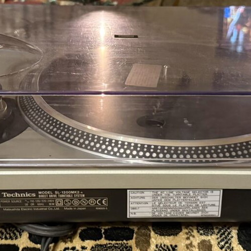 Technics SL-1200mk2 turntable used, excellent condition