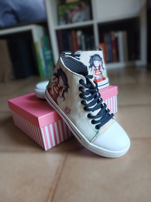 Santoro London Gorjuss High Sneakers Size 33 New Beige Black
