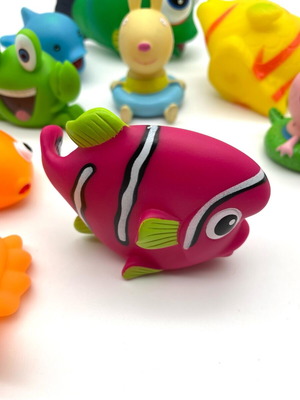 Small floating animals used, set of 10, soft plastic