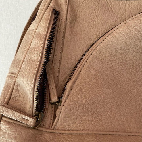 Backpack beige shoulder bag like new White Mountain