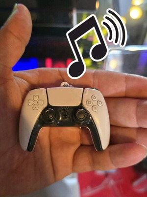 Playstation 5 миниатюрен контролер нов с музикална мелодия