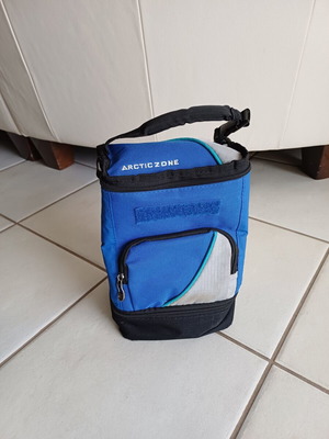 Arctic Zone Kids Insulated Lunch Bag like new with 3 compartments