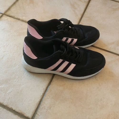 Adidas athletic shoes used, black with pink, size 39
