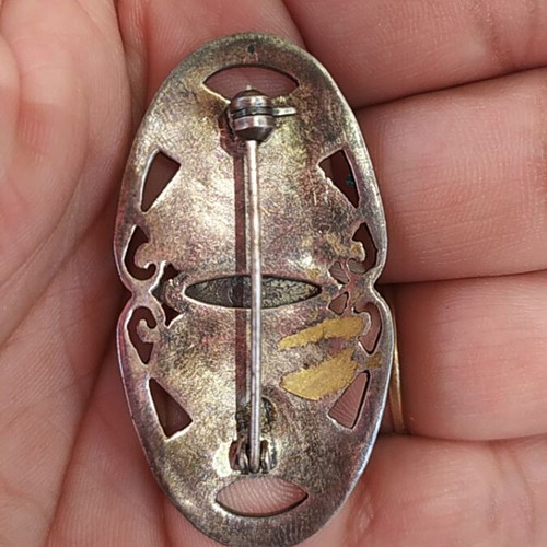 Women's brooch