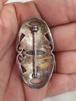 Women's brooch