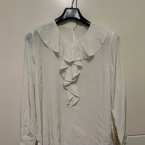 White vintage shirt used, size L, with cuffs
