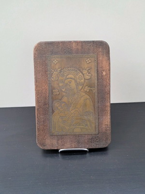 Engraved Virgin Mary image in bronze with wooden frame like new
