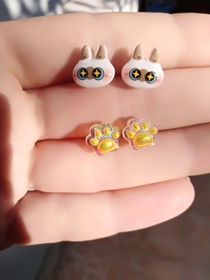 Earrings handmade hypoallergenic, pack of 2 pairs with cat design