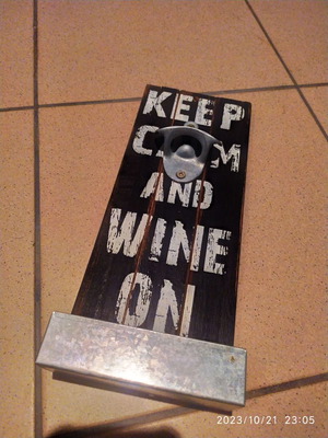 Bottle opener new, wall-mounted with cap catcher