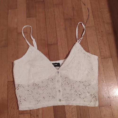 Tally Weijl embroidered white top size L like new