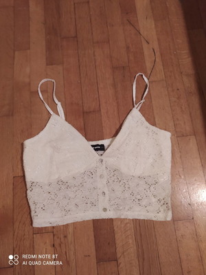 Tally Weijl embroidered white top size L like new