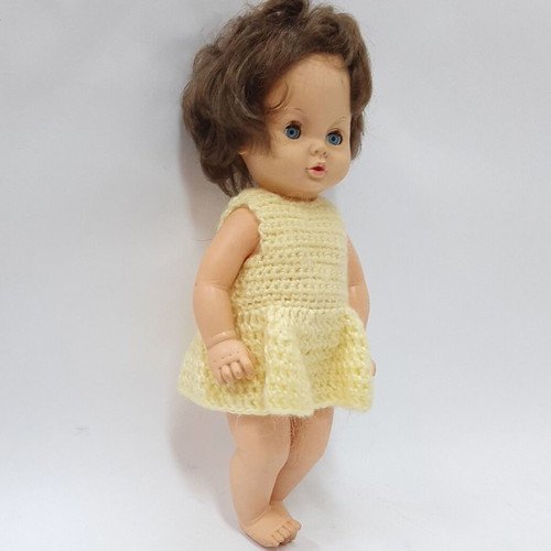 Ideal doll 1970s with original hand-knitted dress