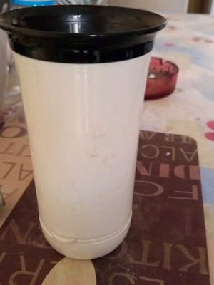 Plastic perforated cup for powdered sugar sprinkling like new