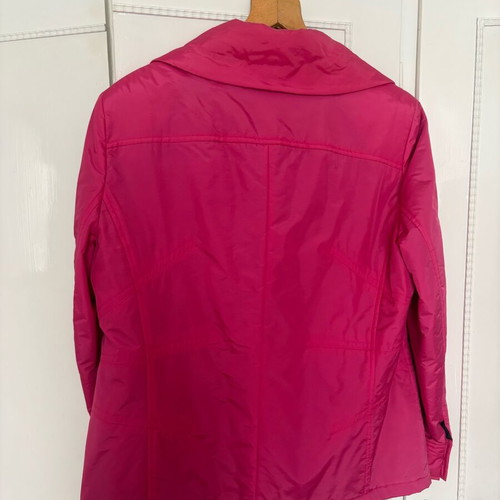 Hucke jacket fuchsia size 48 like new