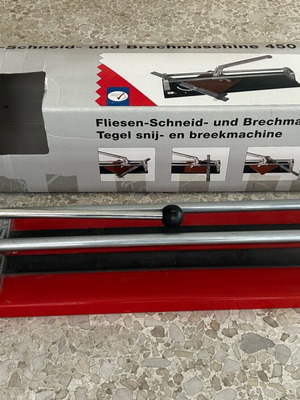 Haromac Tile Cutter unused
