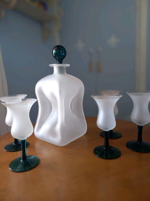 Pitcher with 5 glasses used, vintage, mat glass