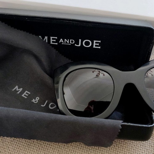 Me & Joe sunglasses like new