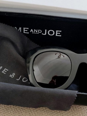 Me & Joe sunglasses like new