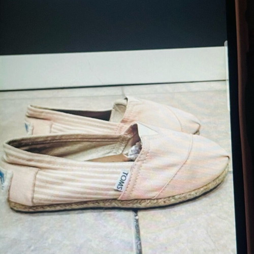 Toms espadrilles like new, pale pink with striped details, size 36
