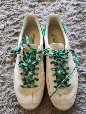 Adidas women's Handball Spezial sneakers like new, size 39.5