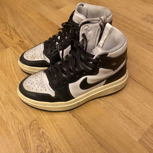 Nike Jordan sneakers used, black and white, size 40