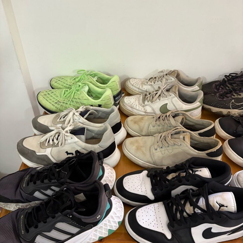 Sneakers like new from wardrobe clearance