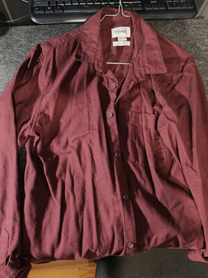 Pull&Bear Men's Shirt Bordeaux Regular Fit Size M like new