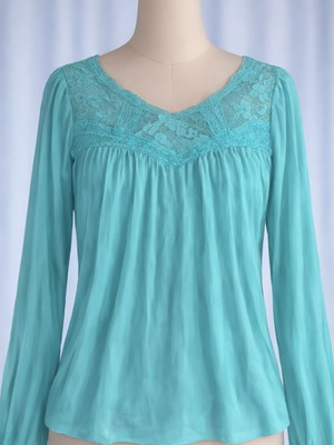 Блуза H&M тюркоазена в размер small като нова