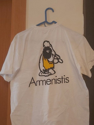 T-shirt Armenistis medium size, like new, white