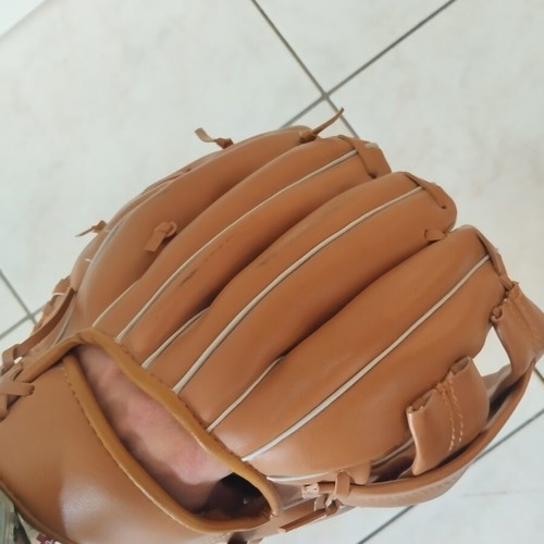 Baseball glove for right-handed player, synthetic leather