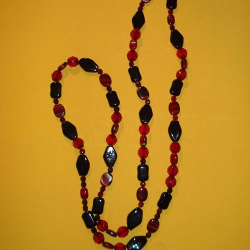 Necklace with stones like new