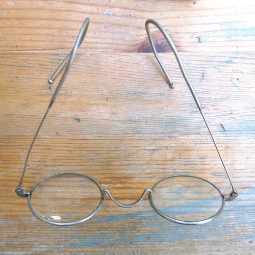 Antique glasses used with case in good condition