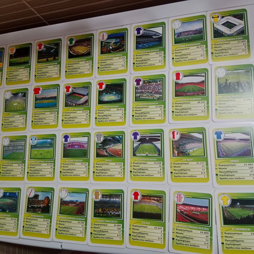 Yperatou Ta Oraiotera Gipeda Tou Kosmou Sporty complete set like new