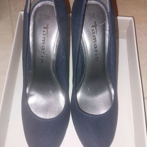 Tamaris blue suede pumps like new, size 38