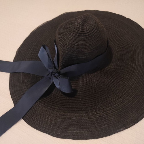 Lanvin bucket hat like new, large black with blue bow