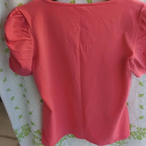Yessica fuchsia pink blouse with puff sleeves like new, size M