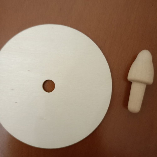 Traditional wooden spinning top set like new, 2 pieces