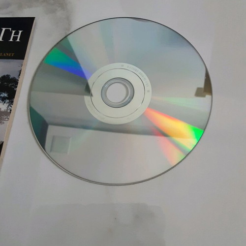 DVD State of the Planet Earth in Crisis like new