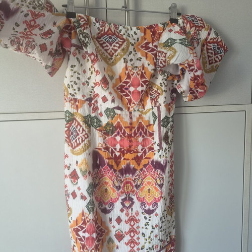 Mini dress Toi&Moi size S like new, colorful with balloon sleeves