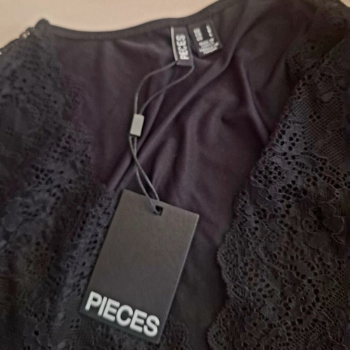 Pieces bodysuit new with lace, size L