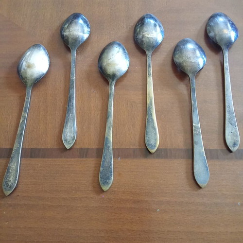 Silver teaspoons, set of six