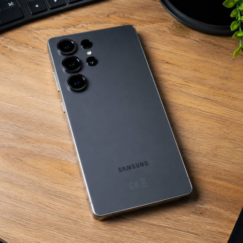 Samsung Galaxy S25 Ultra smartphone
