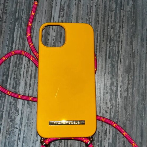iPhone 13 case like new