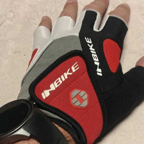 Gel cycling gloves new, unused