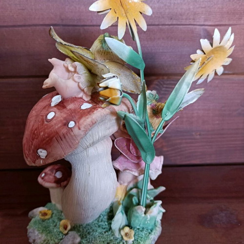 Vintage decorative figurine children on mushrooms new