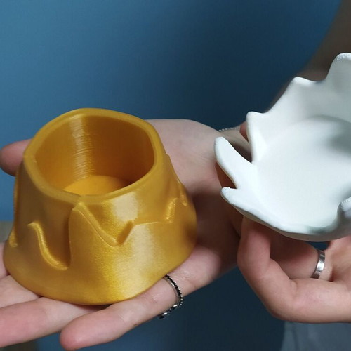 Skyrim Sweet Roll 3D printed box new, storage space 8.9 cm