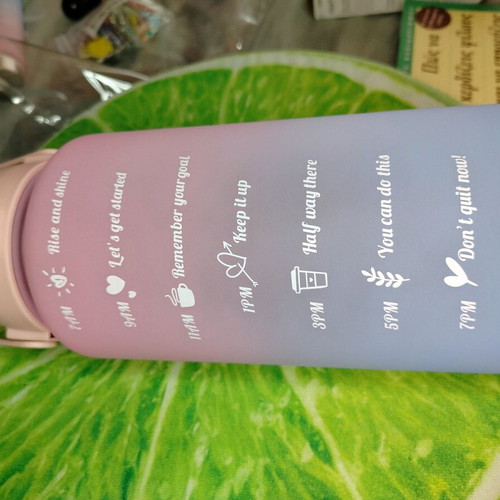 Water bottle 2L new with pump and smart lock