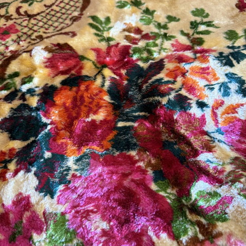 Velvet throw blanket like new 2.00 x 2.30 m