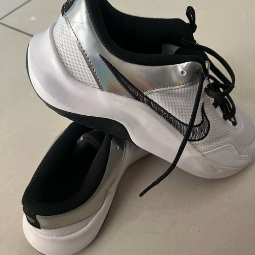 Nike trainers new, size 38.5, white and grey