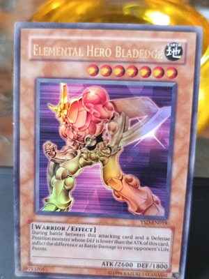 Yu-Gi-Oh Elemental HERO Bladedge YSD σαν καινούργιο